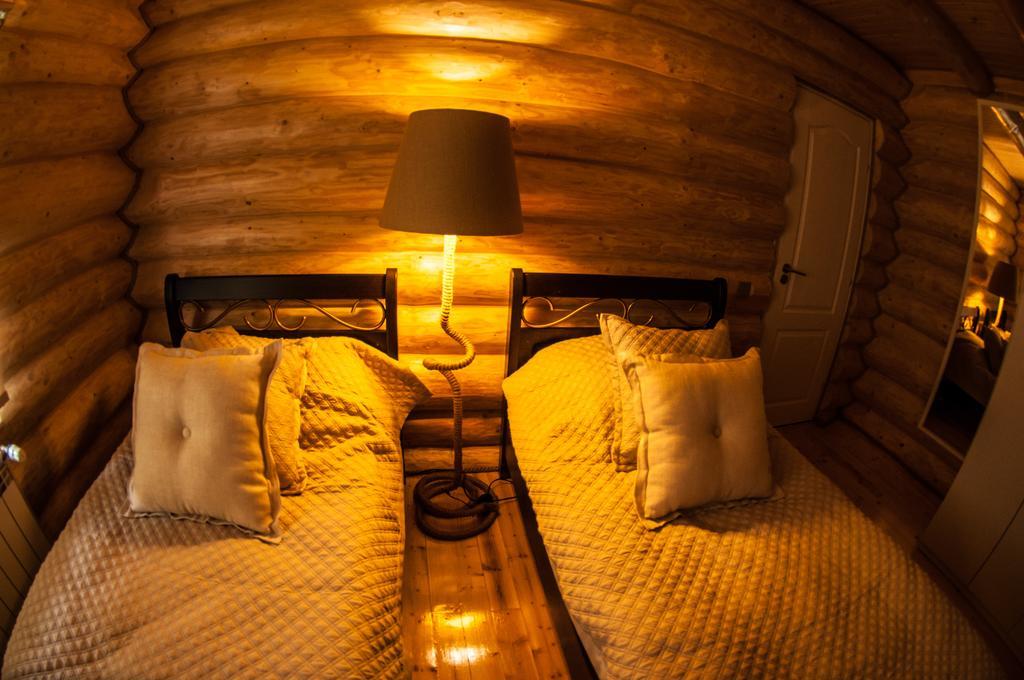 Cabana Deac - Luxury Chalet فاترا دورني الغرفة الصورة